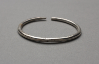 Tlingit%20artist%2C%20%3Cb%3E%3Ci%3E%20Nose%20Ring%3C%2Fi%3E%3C%2Fb%3E%2C%20ca.%201900%2C%20silver%20wire%2C%20Museum%20Purchase%3A%20Indian%20Collection%20Subscription%20Fund%2C%20Rasmussen%20Collection%20of%20Northwest%20Coast%20Indian%20Art%2C%20no%20known%20copyright%20restrictions%2C%2048.3.759